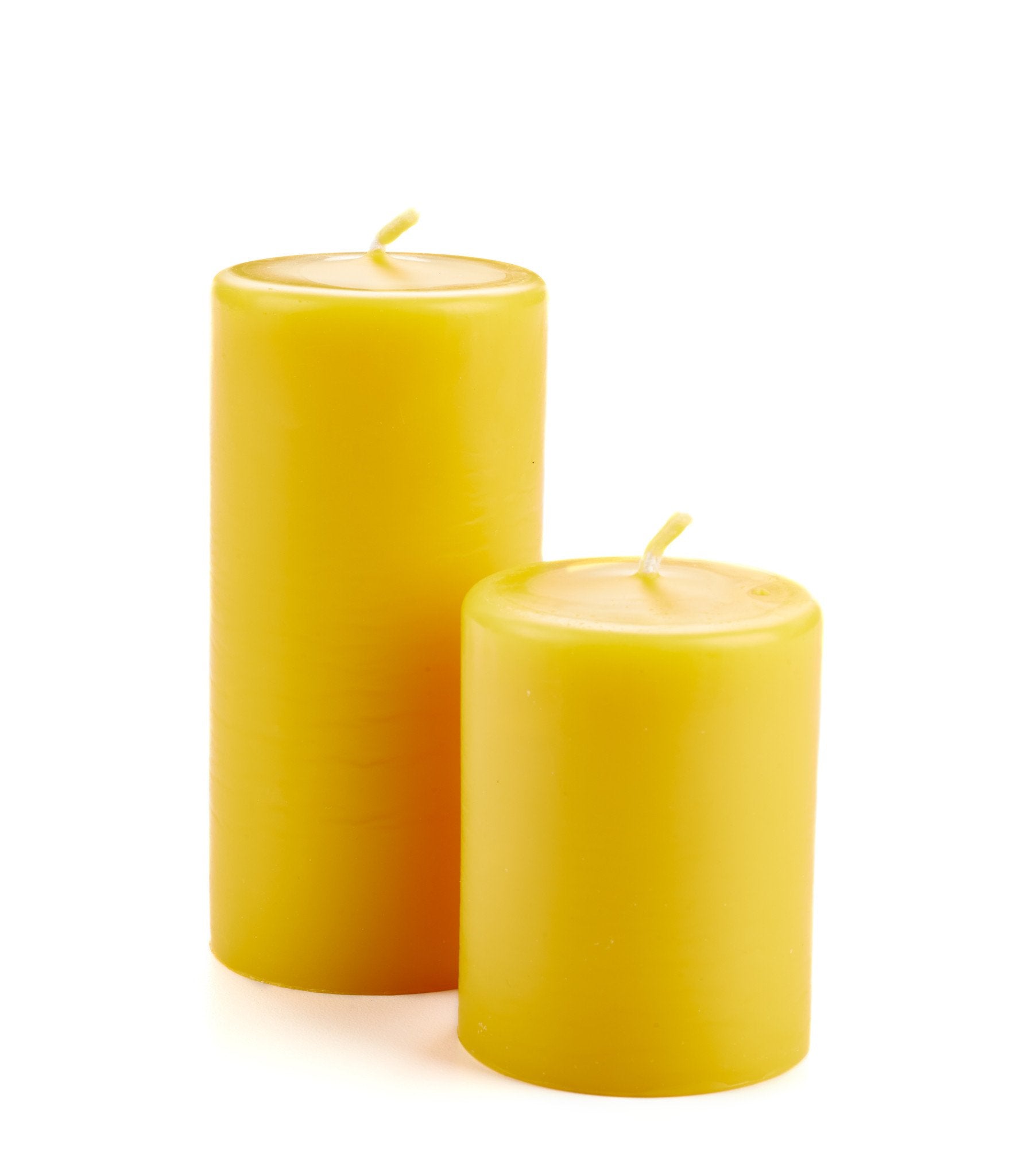 http://www.amesfarm.com/cdn/shop/products/beeswax-candle-2-pillar-590551.jpg?v=1636079340